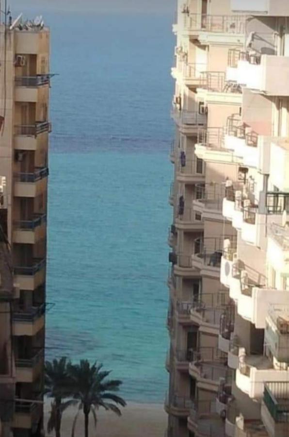 شقة مميزة فى الهانوفيل الاسكندرية ترى البحر جانبى " Alex " Apartamento Alejandría Exterior foto